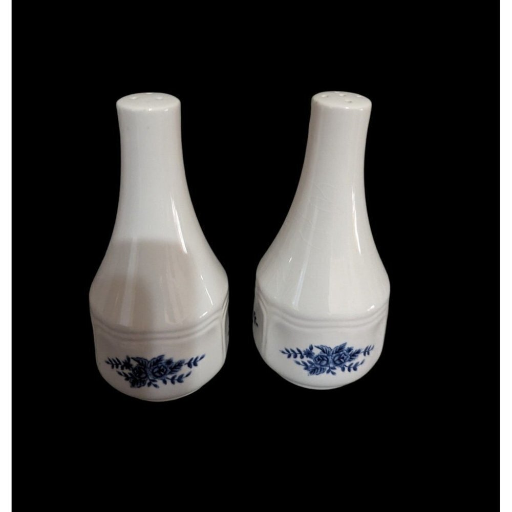SEARS  Mayhill  Salt & Pepper Set Federalist, Blue Flowers,  5‎ inch